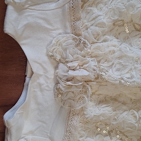 Baby girls size Newborn Isobella & Chloe dress onesie - Picture 4 of 11